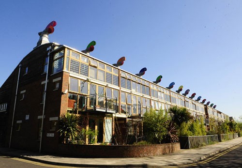  （影像链接）这是伦敦贝丁顿零碳社区的住宅（4月21日摄）。