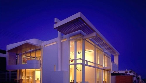 加州美丽的白色海滩别墅设计1
