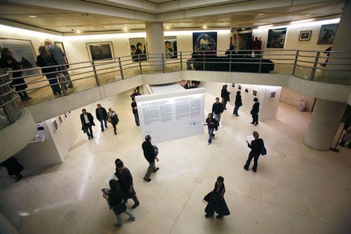 第14届巴黎摄影展2010年11月卢浮宫举行  