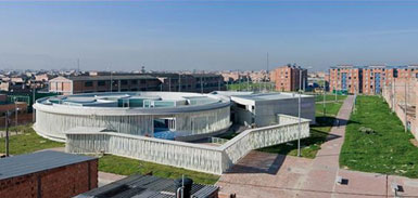 Giancarlo Mazzanti设计哥伦比亚波哥大的一座幼儿园 1