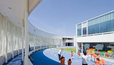 Giancarlo Mazzanti设计哥伦比亚波哥大的一座幼儿园 2