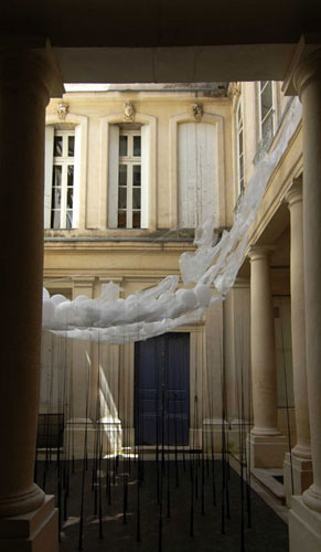 日本建筑师在法国蒙彼利埃“活力建筑节”展示“飘云”装置5
