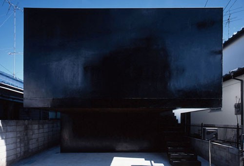 创意私密空间 日本的黑色玻璃屋1