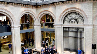 伦敦Covent Garden的苹果门店整修后开放 4