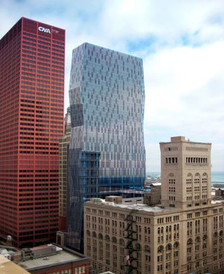 美国芝加哥的罗斯福大学建造一座玻璃大厦