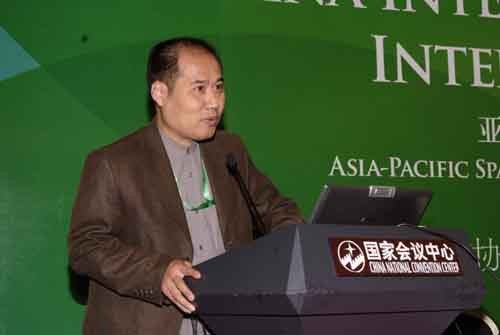 张月——清华大学美术学院副教授、博士生导师