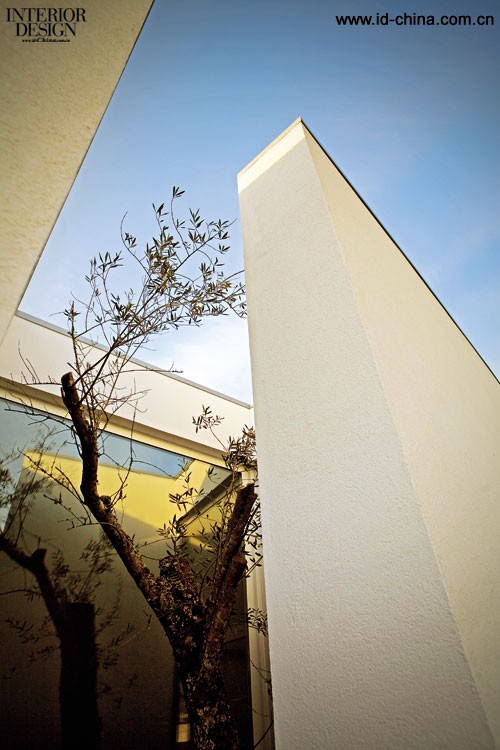 Grau Zero设计葡萄牙双宅庭院